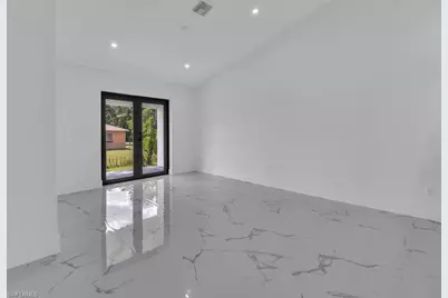 4913/4915 Leonard Blvd S, Lehigh Acres, FL 33973 - Photo 21