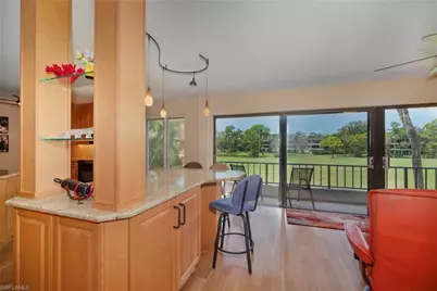 104 Clubhouse Dr #271, Naples, FL 34105 - Photo 5