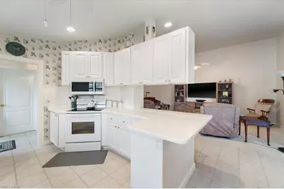 5756 Drummond Way, Naples, FL 34119 - Photo 11