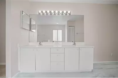 6074 Westbourgh Dr, Naples, FL 34112 - Photo 17