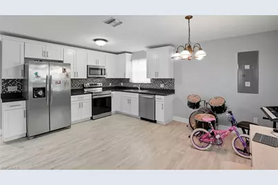 4421 Bessie Ave, Fort Myers, FL 33905 - Photo 5