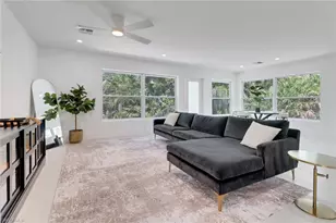 272 Yorkshire Ct, Naples, FL 34112 - Photo 7