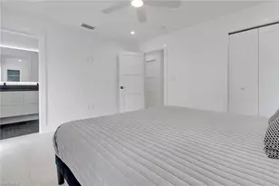 272 Yorkshire Ct, Naples, FL 34112 - Photo 15