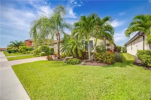 1602 Santiago Cir, Naples, FL 34113 - Photo 5