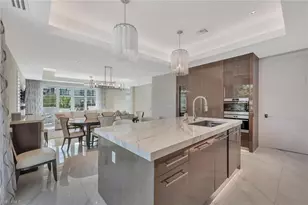 490 5th St S, Naples, FL 34102 - Photo 17