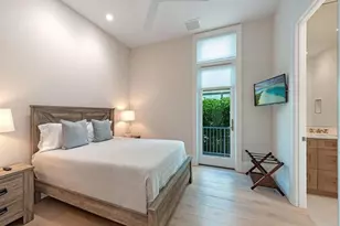 55 13th Ave S, Naples, FL 34102 - Photo 23