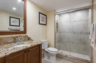 5601 Turtle Bay Dr, Naples, FL 34108 - Photo 15