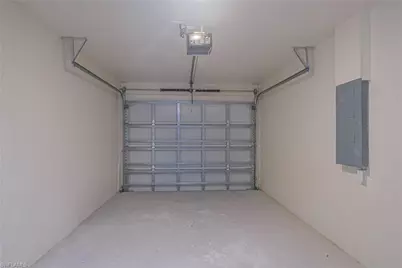 2120 French St, Fort Myers, FL 33916 - Photo 5