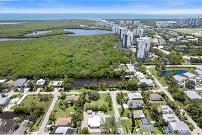 1300 Venetian Way, Naples, FL 34110 - Photo 11