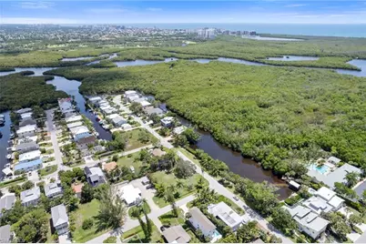 1300 Venetian Way, Naples, FL 34110 - Photo 35