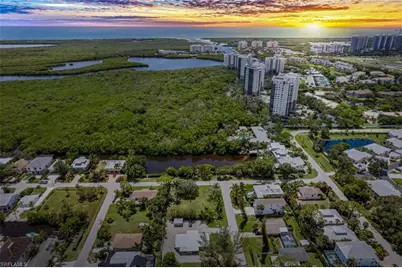 1300 Venetian Way, Naples, FL 34110 - Photo 9
