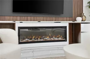 135 7th St N, Naples, FL 34102 - Photo 15