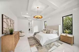 135 7th St N, Naples, FL 34102 - Photo 21