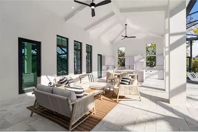 10 Caribbean Rd, Naples, FL 34108 - Photo 17