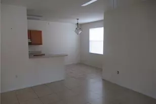 7925 Preserve Cir, Naples, FL 34119 - Photo 9