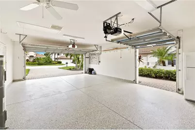 6064 Fairway Ct, Naples, FL 34110 - Photo 37