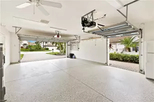 6064 Fairway Ct, Naples, FL 34110 - Photo 37