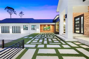 6677 Hunters Rd, Naples, FL 34109 - Photo 15