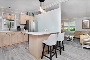 101 Pine Key Ln, Naples, FL 34114 - Photo 9