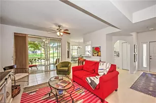 343 Dover Pl, Naples, FL 34104 - Photo 5