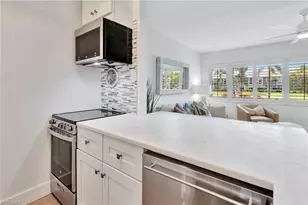 421 12th Ave S, Naples, FL 34102 - Photo 3