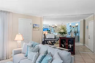 3399 Gulf Shore Blvd N, Naples, FL 34103 - Photo 9