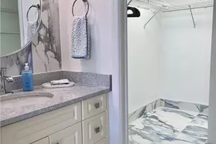 10525 Gulf Shore Dr, Naples, FL 34108 - Photo 29