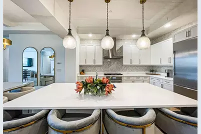 875 6th Ave S #204, Naples, FL 34102 - Photo 9