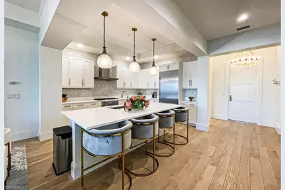 875 6th Ave S #204, Naples, FL 34102 - Photo 11