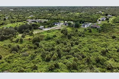 745 41st Ave NW, Naples, FL 34120 - Photo 17