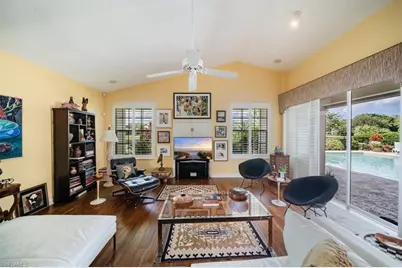 215 Monterey Dr, Naples, FL 34119 - Photo 15
