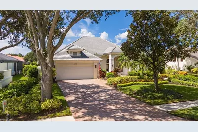 215 Monterey Dr, Naples, FL 34119 - Photo 1