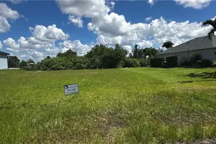 1135 NW 28th Pl, Cape Coral, FL 33993 - Photo 1
