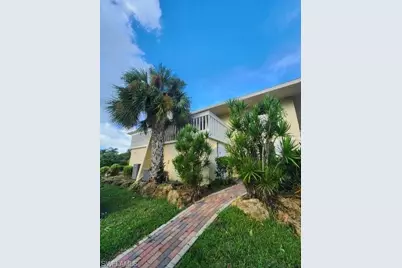 925 Palm View Dr #F120, Naples, FL 34110 - Photo 1