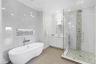 9242 Tesoro Ln, Naples, FL 34114 - Photo 17