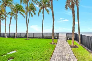 4001 Gulf Shore Blvd N, Naples, FL 34103 - Photo 37