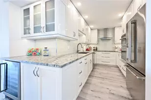 4001 Gulf Shore Blvd N, Naples, FL 34103 - Photo 11