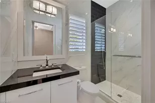 490 5th St S, Naples, FL 34102 - Photo 9