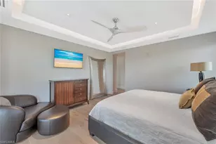 490 5th St S, Naples, FL 34102 - Photo 35