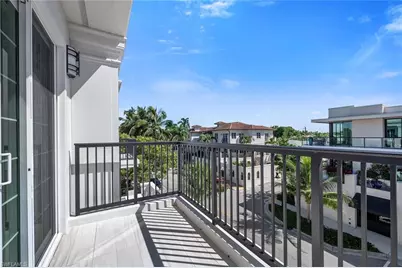 490 5th St S #101, Naples, FL 34102 - Photo 27