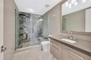 490 5th St S, Naples, FL 34102 - Photo 31