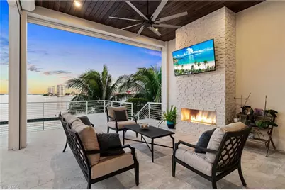 160 Little Carlos Ln, Fort Myers Beach, FL 33931 - Photo 3