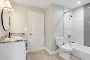 1104 NW 12th Ln, Cape Coral, FL 33993 - Photo 23