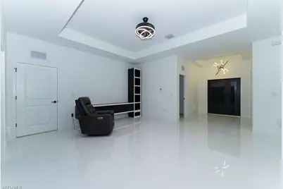 402 Thompson Ave, Lehigh Acres, FL 33972 - Photo 17