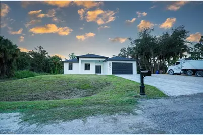 402 Thompson Ave, Lehigh Acres, FL 33972 - Photo 11