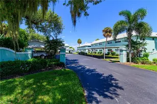 3225 E Riverside Dr, Fort Myers, FL 33916 - Photo 15