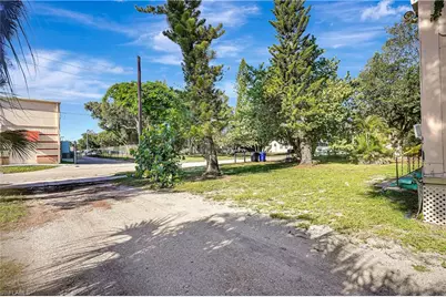 2135 Hoople St, Fort Myers, FL 33901 - Photo 15