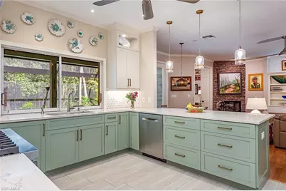 6897 Wellington Dr, Naples, FL 34109 - Photo 5