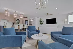 2728 Tiburon Blvd E, Naples, FL 34109 - Photo 9