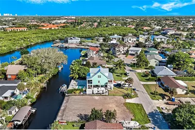 27281 Buccaneer Dr, Bonita Springs, FL 34135 - Photo 3